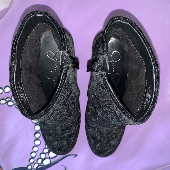 🦋SALE🦋 Wovella Ankle Boot - Picture 7 of 9